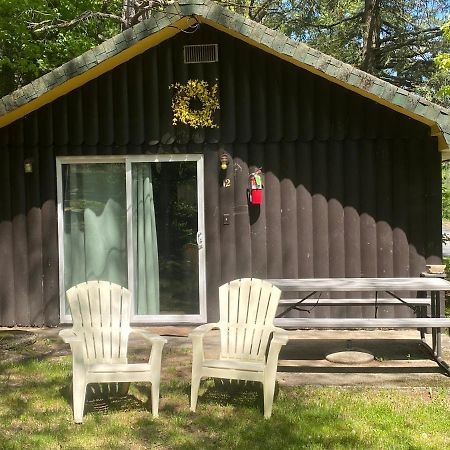 Amber Lantern Two-Bedroom Cottage Lake George Exterior photo